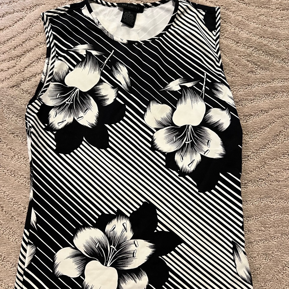 Vintage y2k The Limited small black/white floral tank
